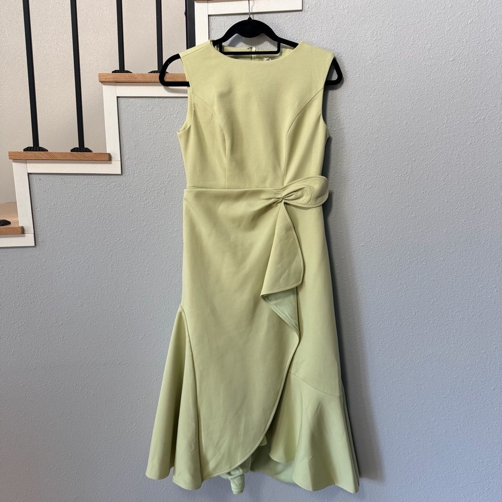 NWT Fehaute Sleeveless Light Green Mindi Length Twist Bow Detail Ruffle Hem - Picture 3 of 11